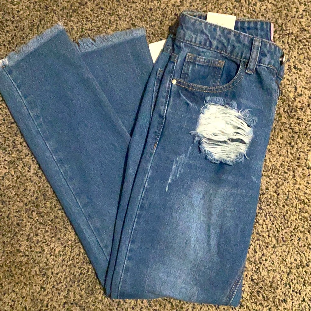 BRAND NEW High waisted Raw Hem Denim Mom Jeans